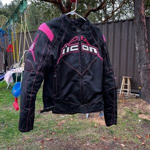 Woman’s Icon contra motorcycle jacket size medium